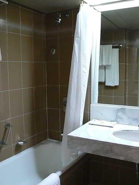 Royal Wing Hotel Йерусалим Екстериор снимка