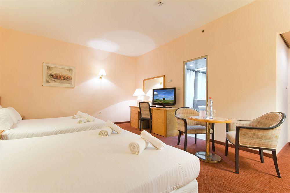 Royal Wing Hotel Йерусалим Екстериор снимка