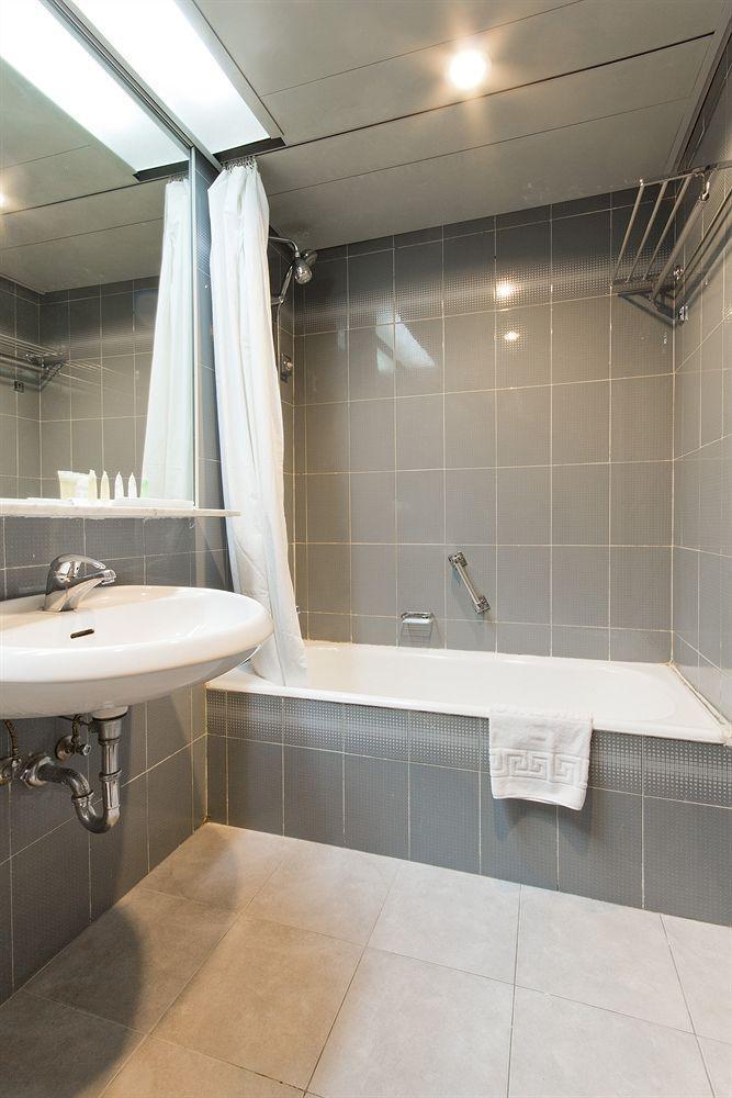 Royal Wing Hotel Йерусалим Екстериор снимка